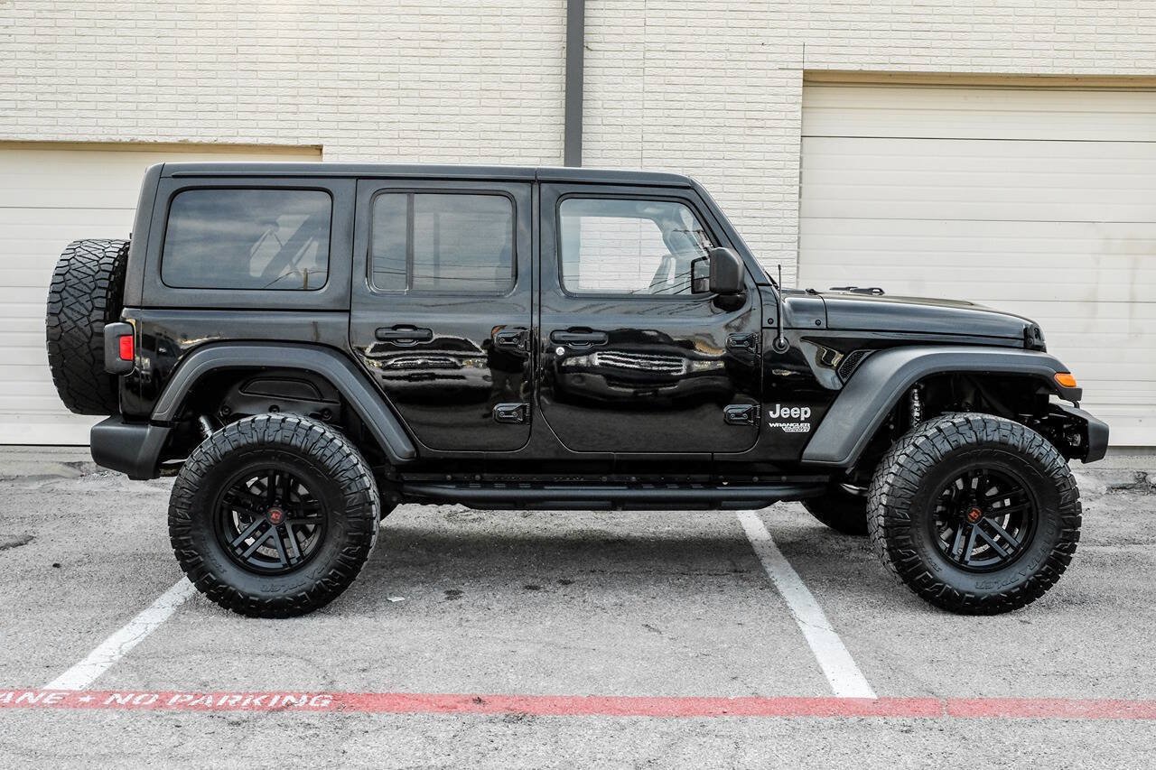 Used 2019 Jeep Wrangler Unlimited Sport S AWD/4WD image 9