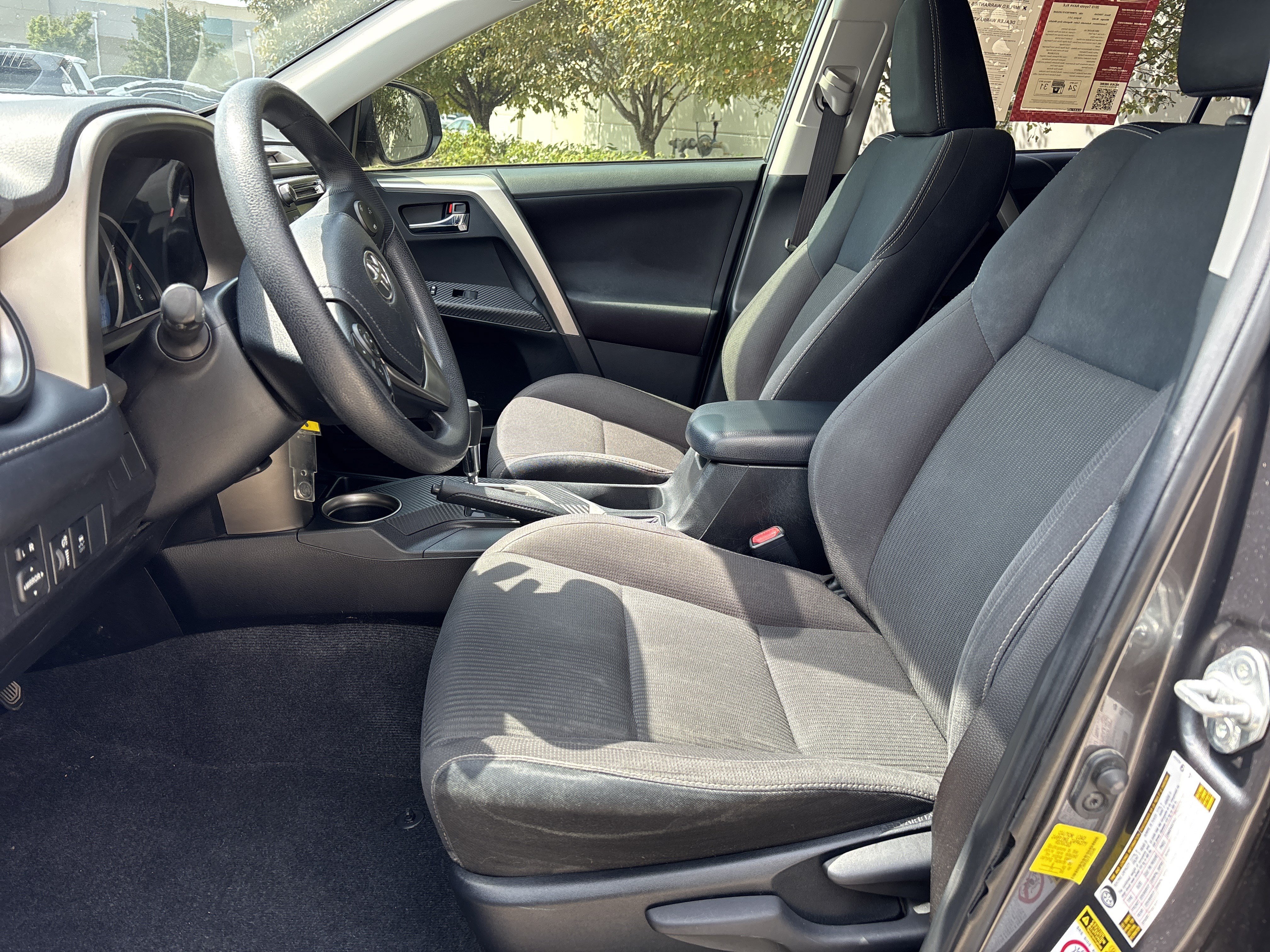 Used 2015 Toyota RAV4 XLE FWD image 15