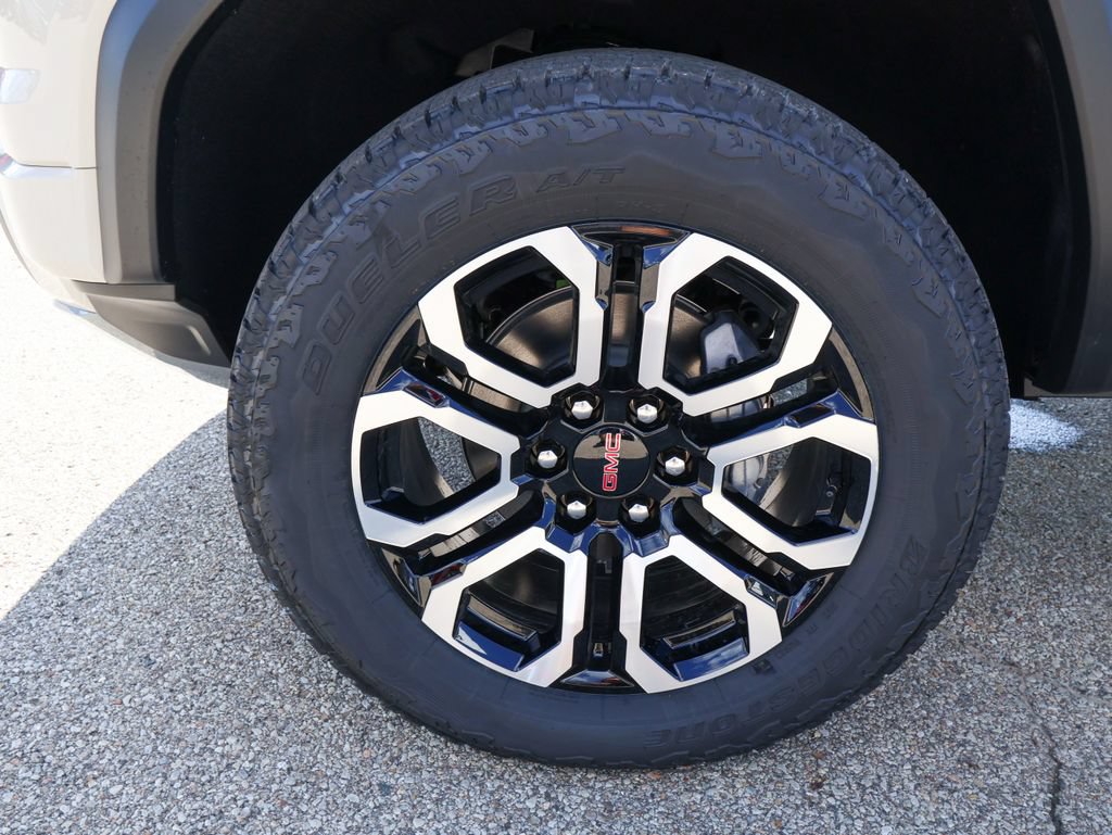 New 2026 GMC Canyon AT4 w/ Nightfall Essentials Package AWD/4WD image 32