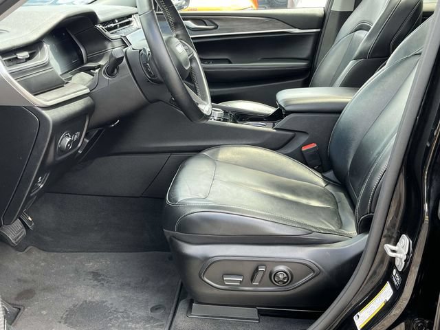 Used 2021 Jeep Grand Cherokee L Limited AWD/4WD image 13