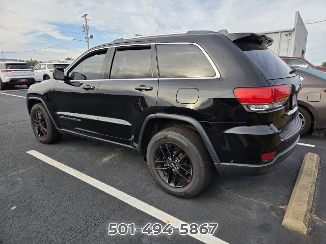 Used 2018 Jeep Grand Cherokee Laredo AWD/4WD image 4