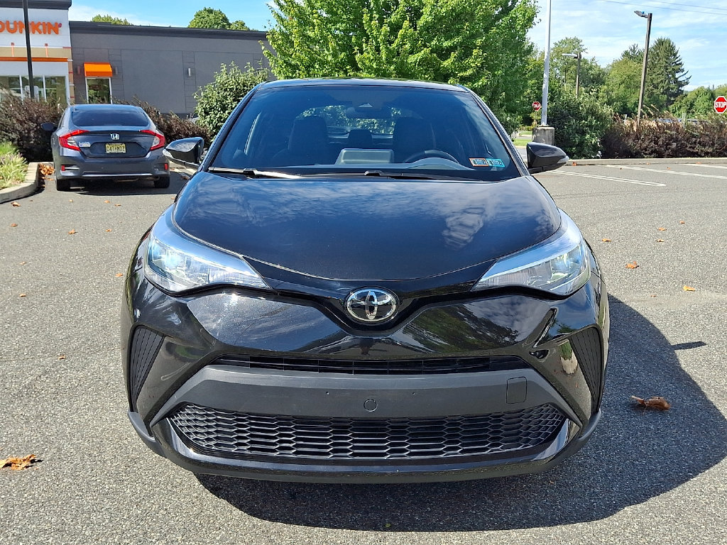 Used 2021 Toyota C-HR XLE FWD image 5
