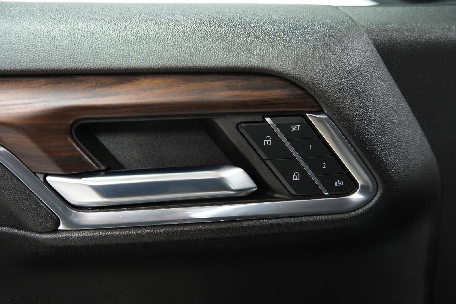 Used 2023 GMC Sierra 1500 SLT image 23