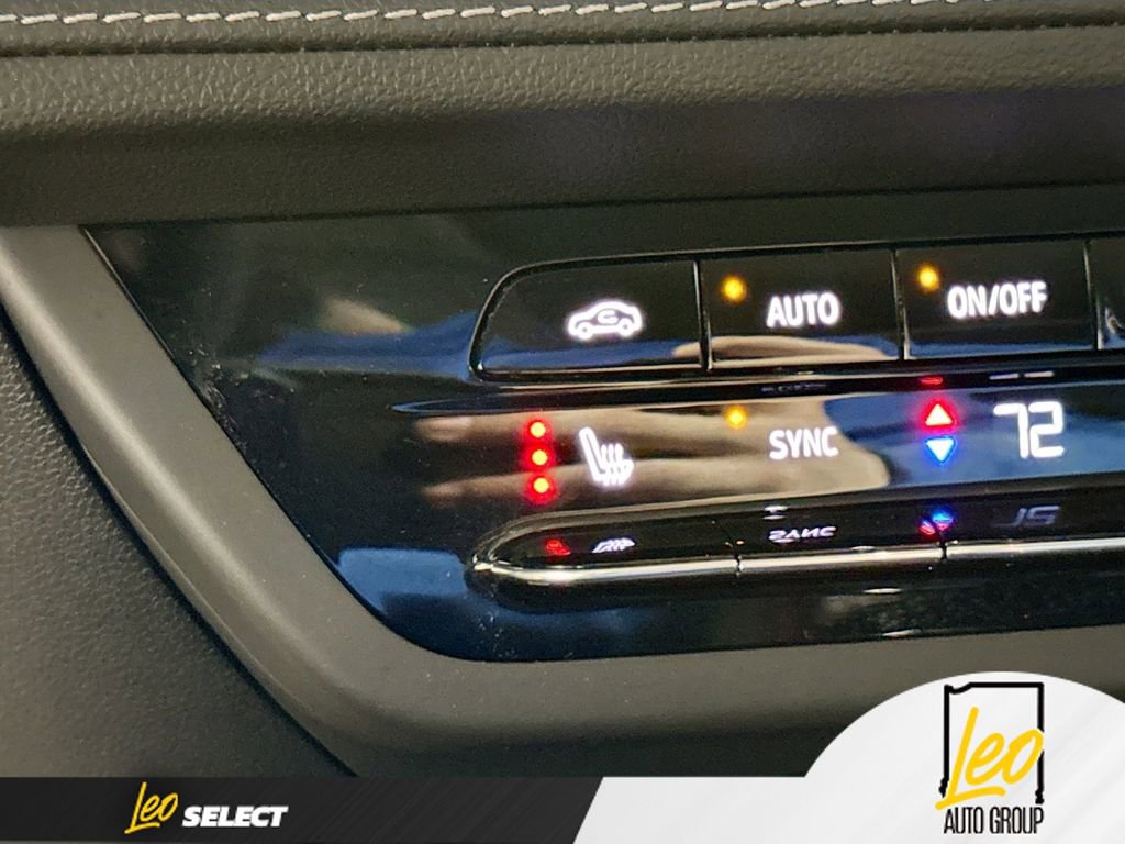 Used 2023 Buick Envision Essence w/ Sport Touring Package image 19