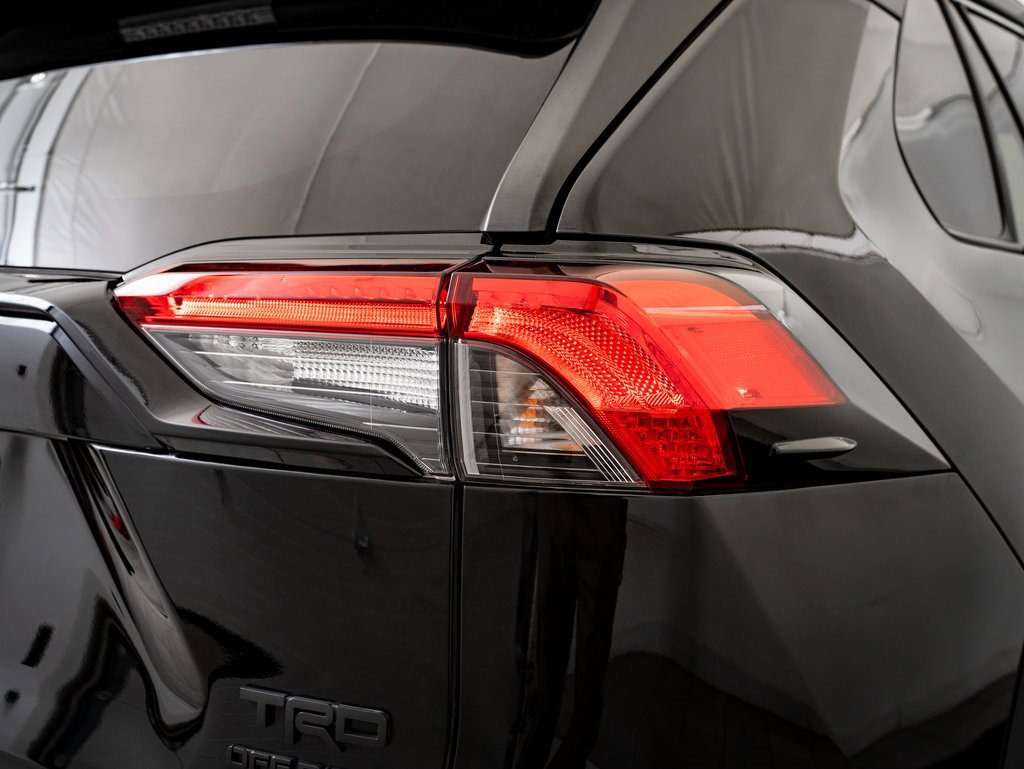 Used 2020 Toyota RAV4 AWD image 9