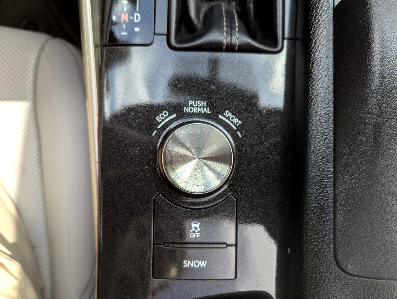 Used 2015 Lexus IS 250 AWD image 32