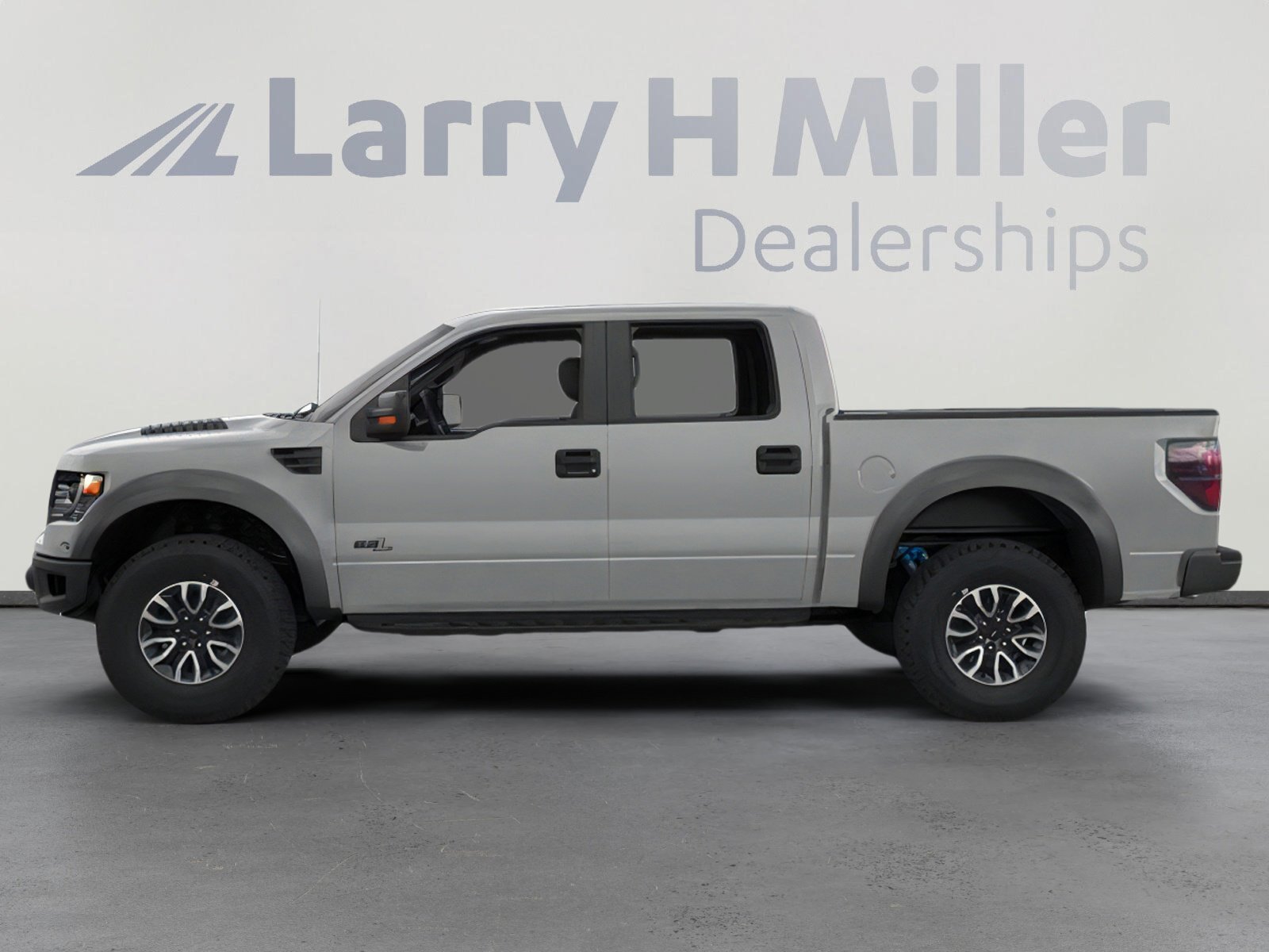 Used 2014 Ford F150 Raptor w/ Equipment Group 801A Luxury AWD/4WD image 3
