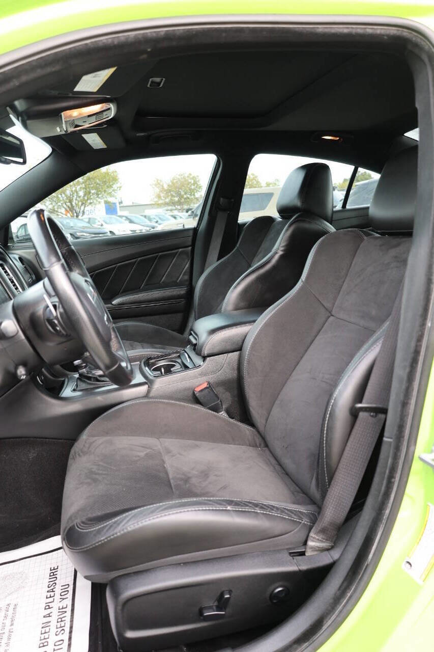 Used 2019 Dodge Charger R/T w/ Plus Group image 13