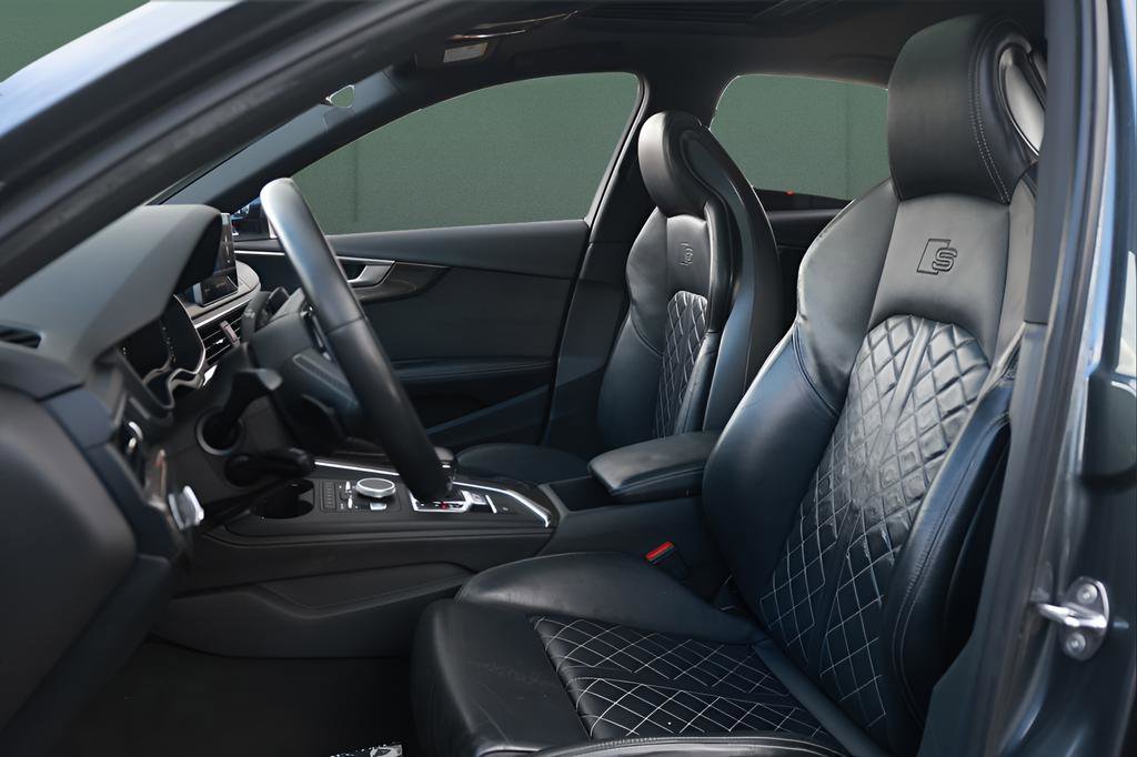 Used 2018 Audi S4 Premium Plus w/ Navigation Package image 2