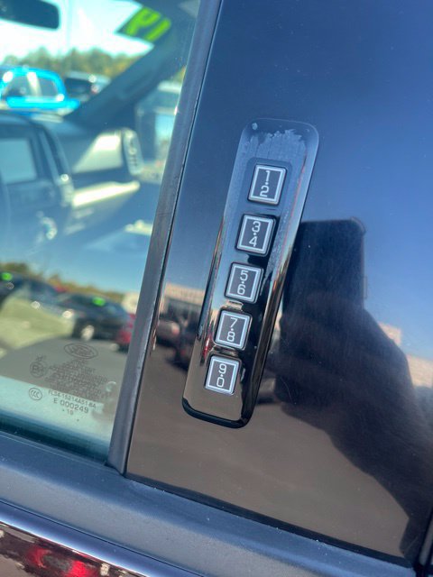 Used 2019 Ford F150 XLT w/ Equipment Group 302A Luxury AWD/4WD image 9