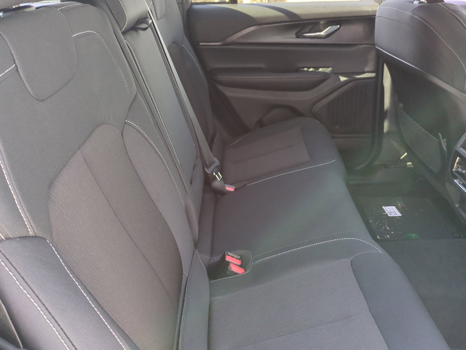 New 2026 Jeep Grand Cherokee Laredo image 18