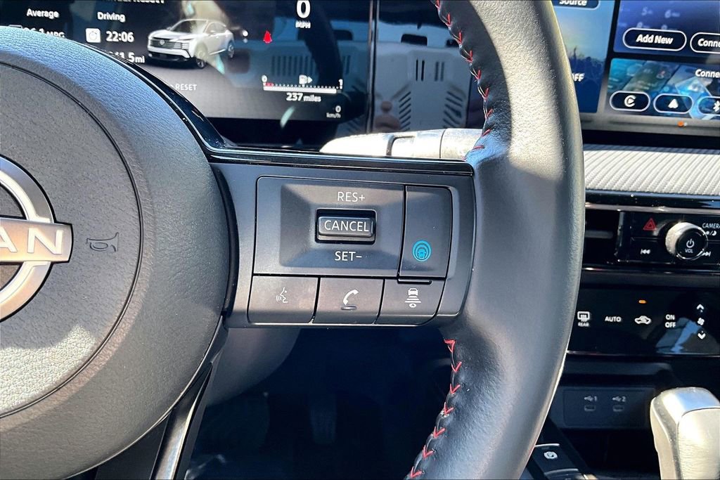 Used 2025 Nissan Kicks SR image 22