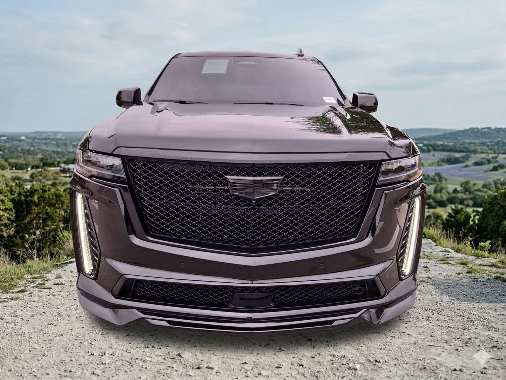 Used 2023 Cadillac Escalade V w/ Heavy-Duty Trailer Package image 2
