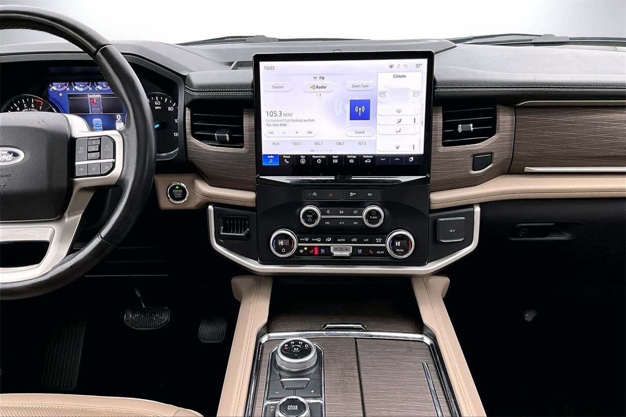 Used 2024 Ford Expedition Limited image 12