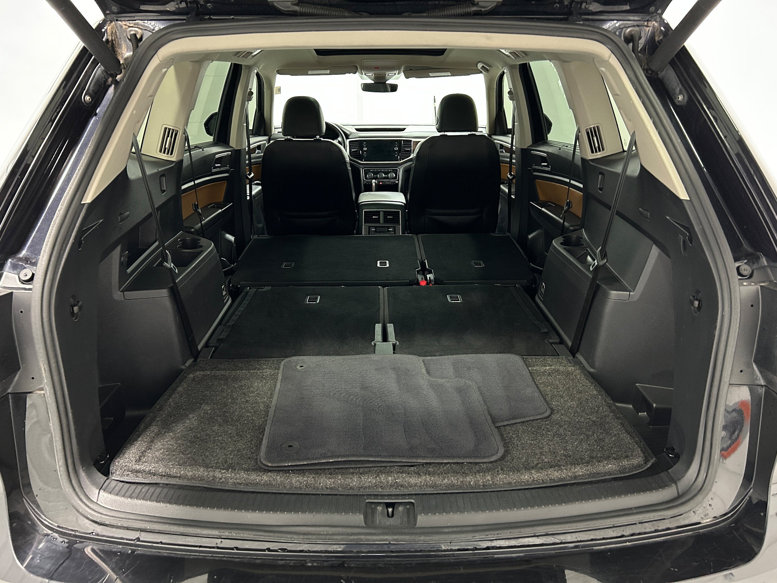 Used 2019 Volkswagen Atlas SEL Premium AWD/4WD image 36