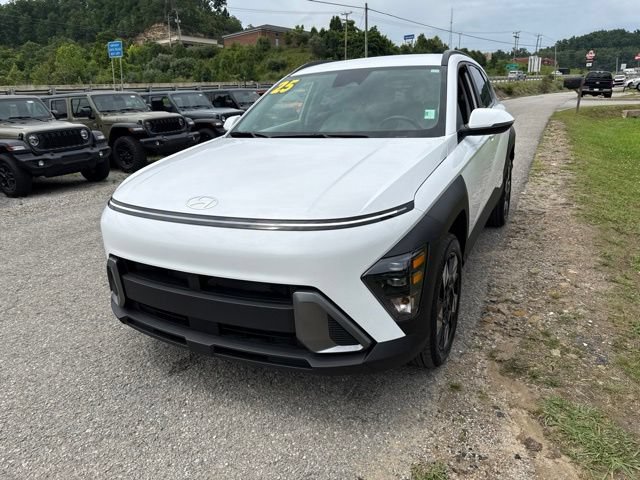Used 2025 Hyundai Kona SEL AWD/4WD image 7