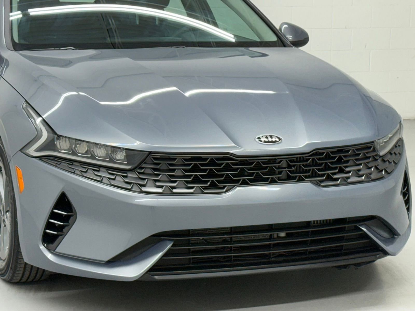 Used 2021 Kia K5 LX FWD image 9