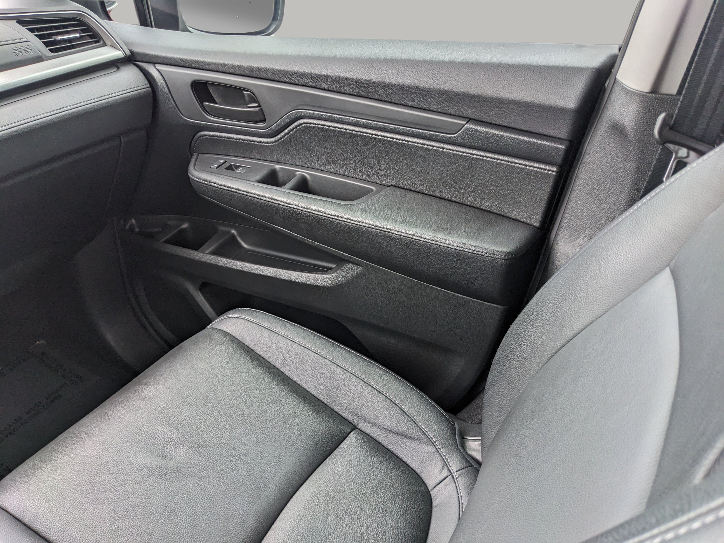 Used 2022 Honda Odyssey EX-L image 16