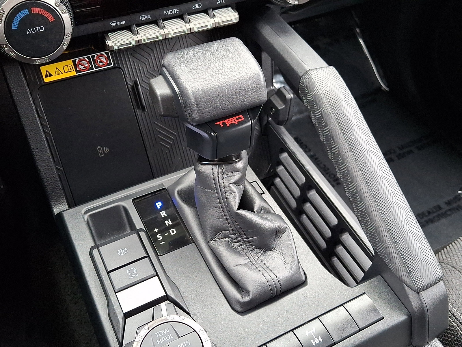 Certified 2025 Toyota 4Runner TRD Off-Road image 14