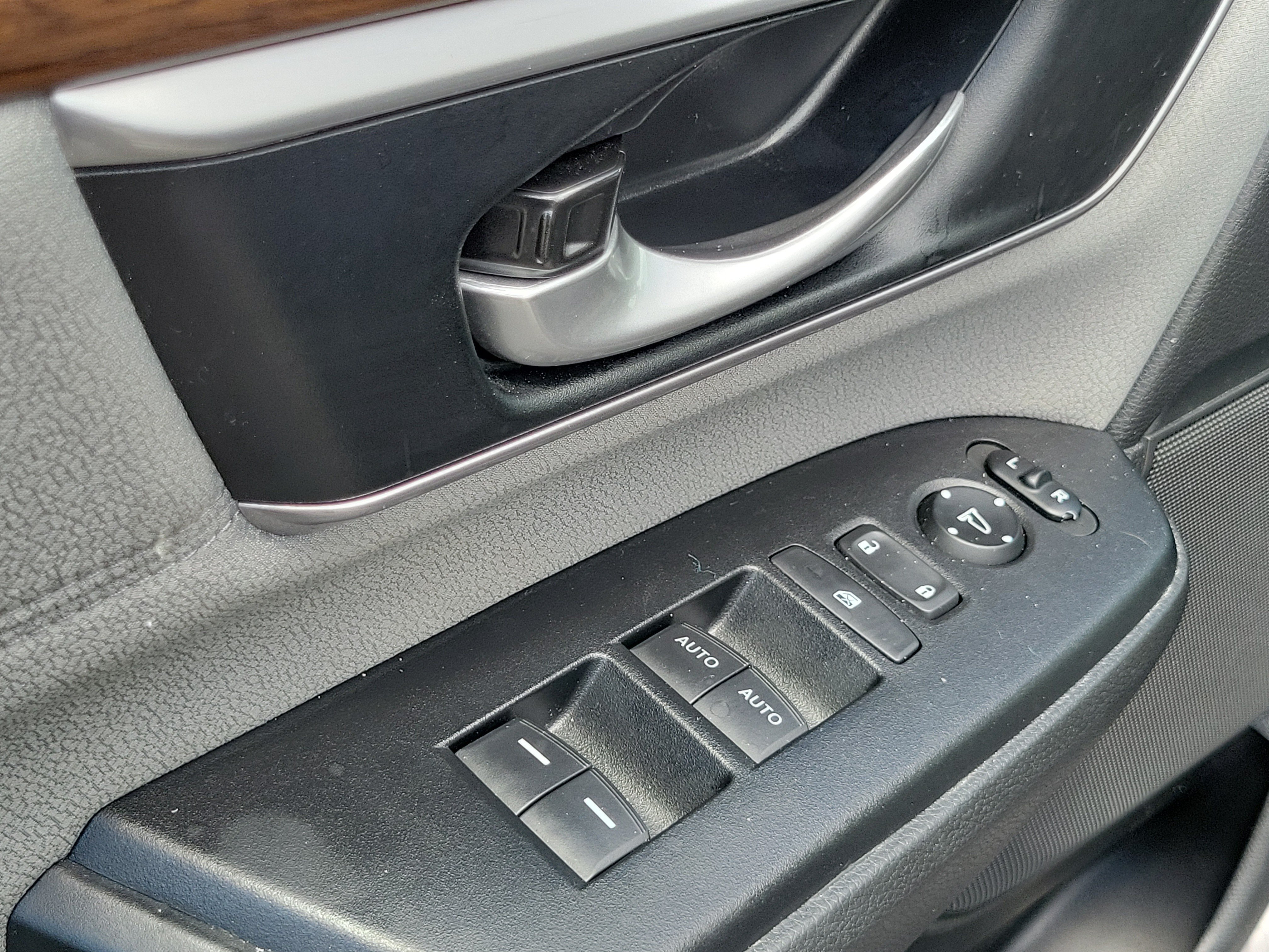 Certified 2021 Honda CR-V EX image 16