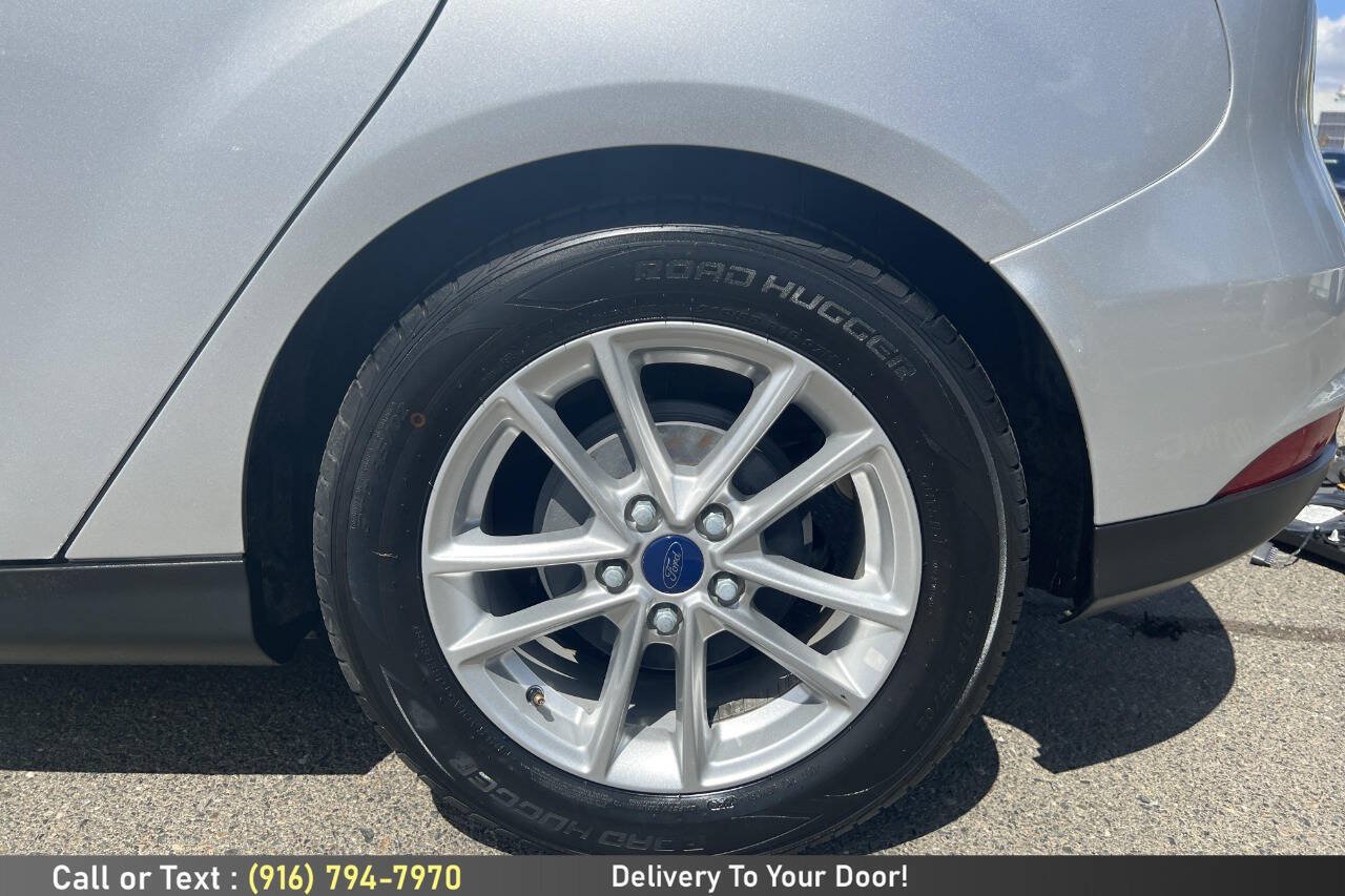 Used 2016 Ford Focus SE FWD image 10