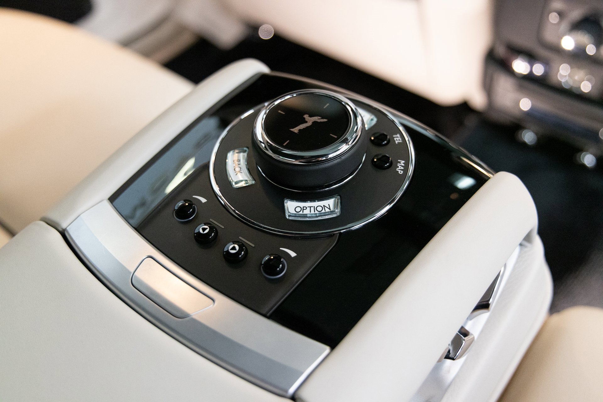 Used 2014 Rolls-Royce Ghost image 23