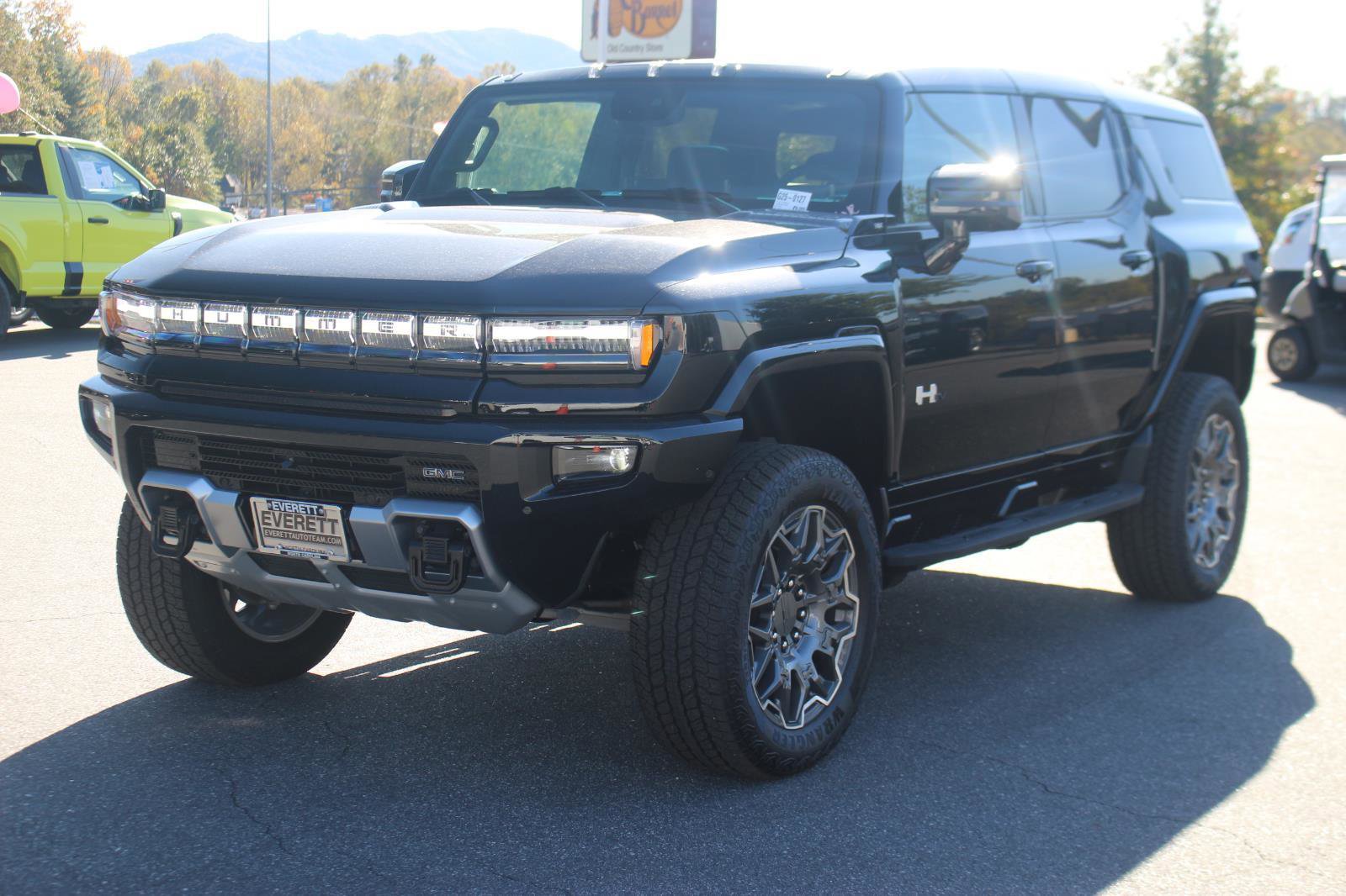 New 2025 GMC Hummer EV 3X image 3