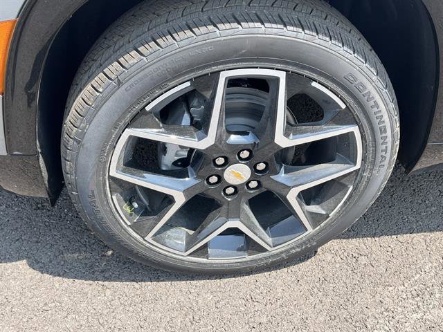 New 2025 Chevrolet Traverse High Country w/ LPO, Floor Liner Package image 10