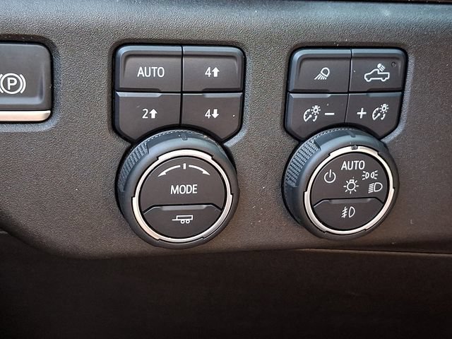 Used 2025 Chevrolet Silverado 2500 High Country w/ High Country Premium Package AWD/4WD image 25