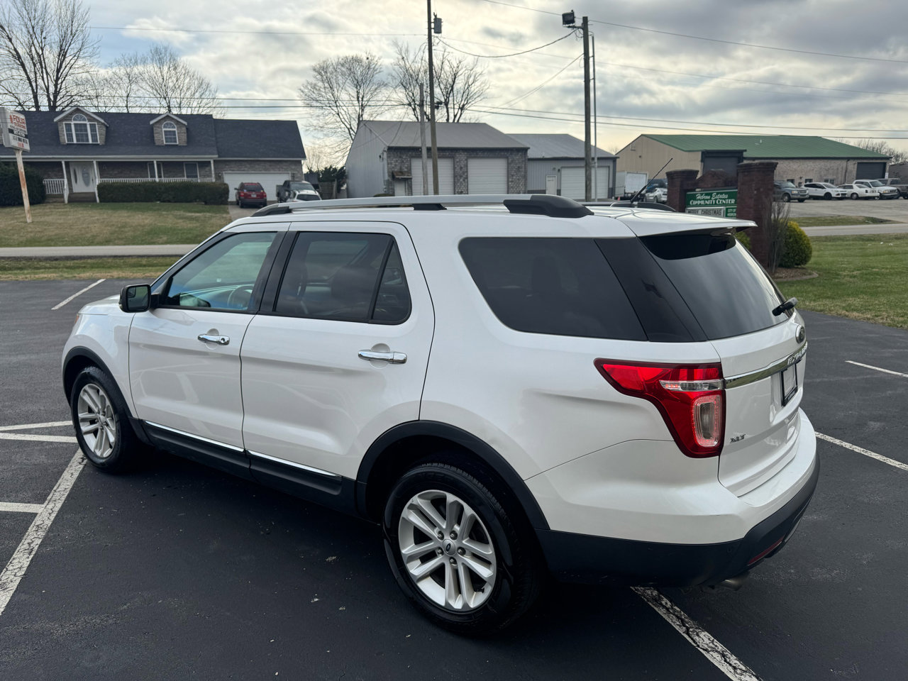 Used 2013 Ford Explorer XLT image 6