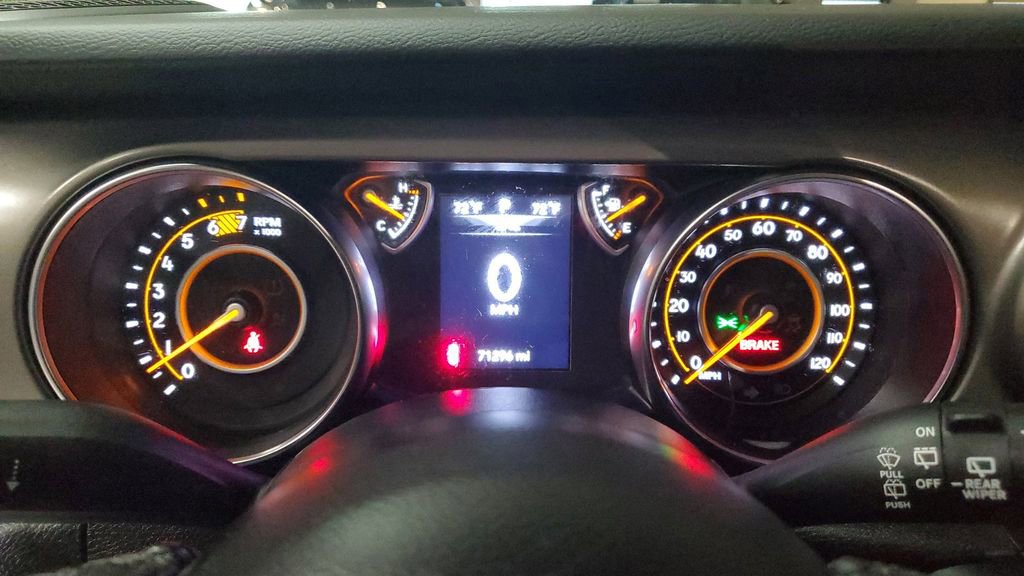 Used 2022 Jeep Wrangler Sport AWD/4WD image 29
