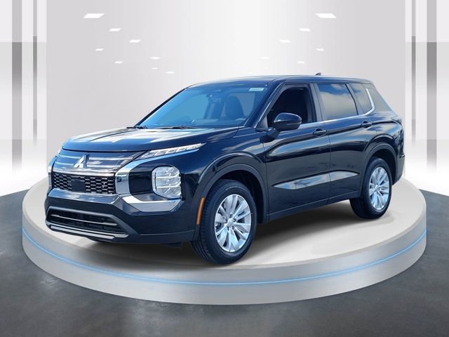 New 2026 Mitsubishi Outlander ES image 3