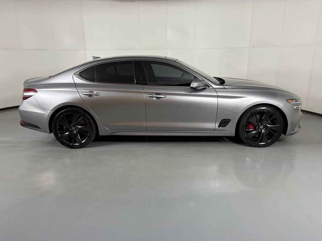 Used 2023 Genesis G70 3.3T w/ Sport Prestige Package RWD image 9