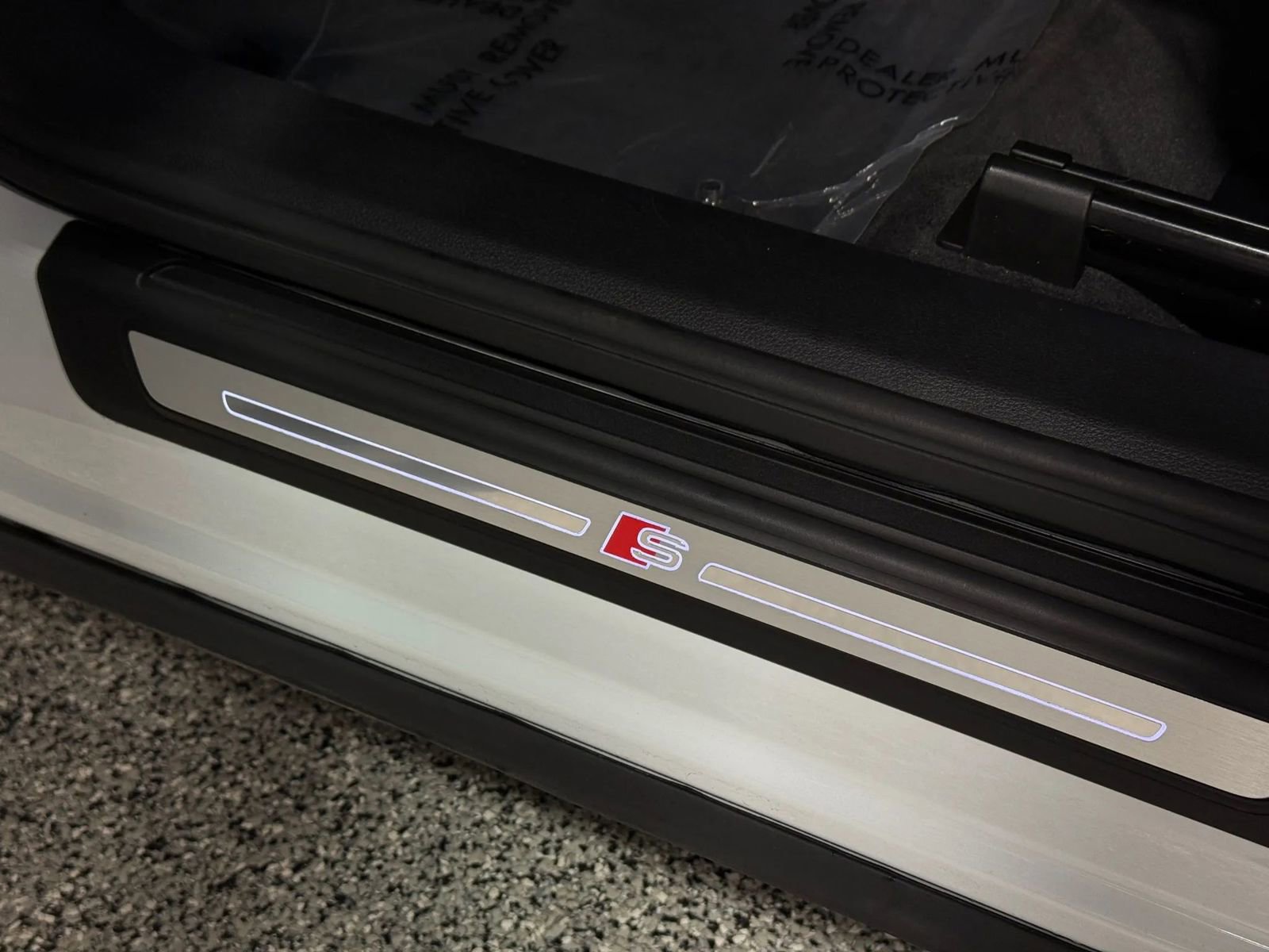 Used 2022 Audi Q5 2.0T Prestige w/ Prestige Package image 14