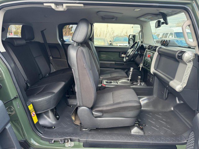 Used 2014 Toyota FJ Cruiser 4WD w/ Upgrade Package image 15