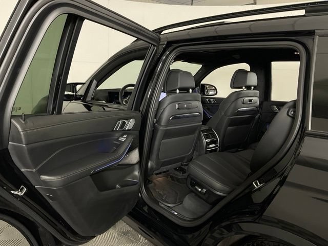 Used 2024 BMW X7 M60i w/ Executive Package AWD/4WD image 33