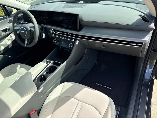 New 2026 Hyundai Sonata SEL FWD image 15