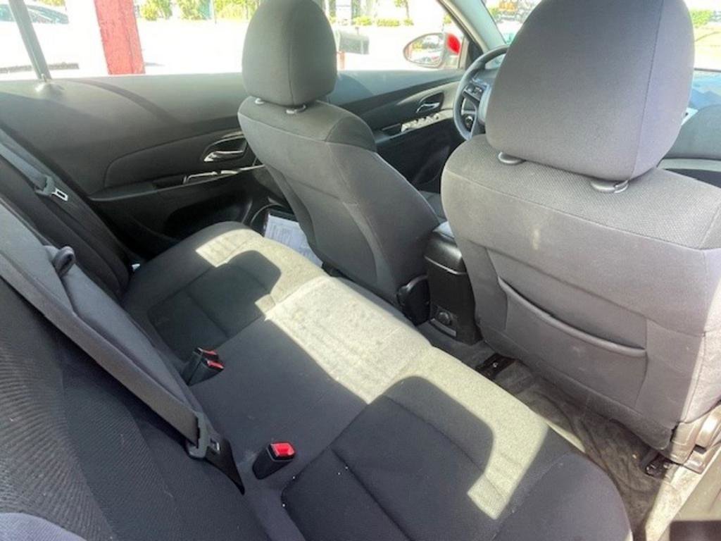 Used 2016 Chevrolet Cruze LT image 14
