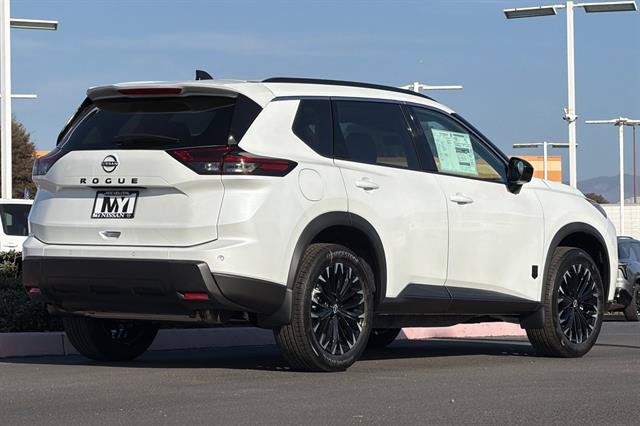 New 2026 Nissan Rogue Dark Armor FWD image 4