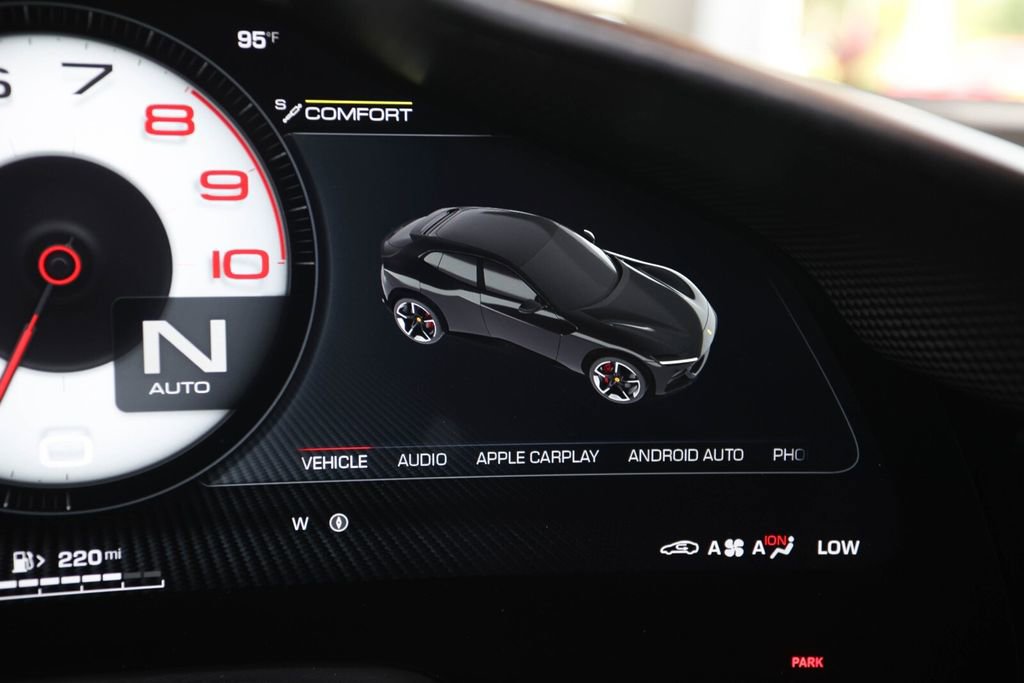 Used 2026 Ferrari Purosangue AWD/4WD image 33