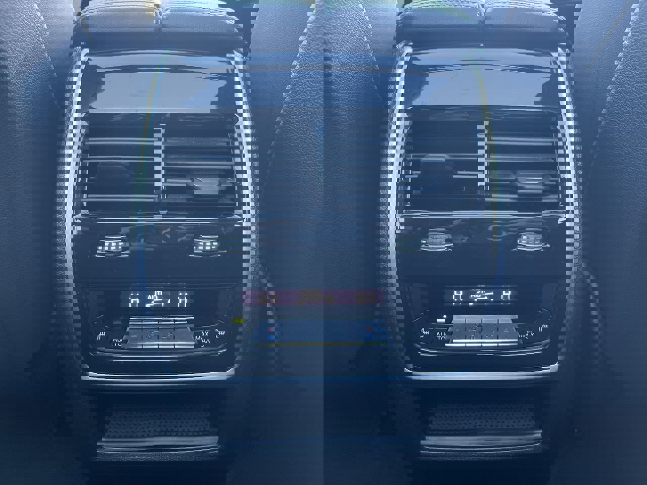 Certified 2023 BMW X5 sDrive40i w/ Climate Comfort Package image 30