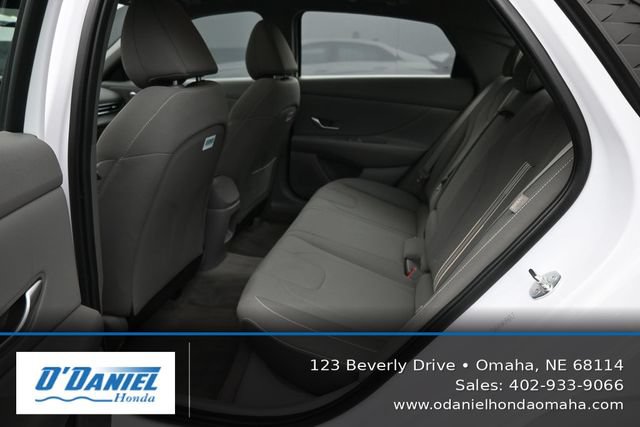 Used 2024 Hyundai Elantra SEL w/ Convenience Package FWD image 36