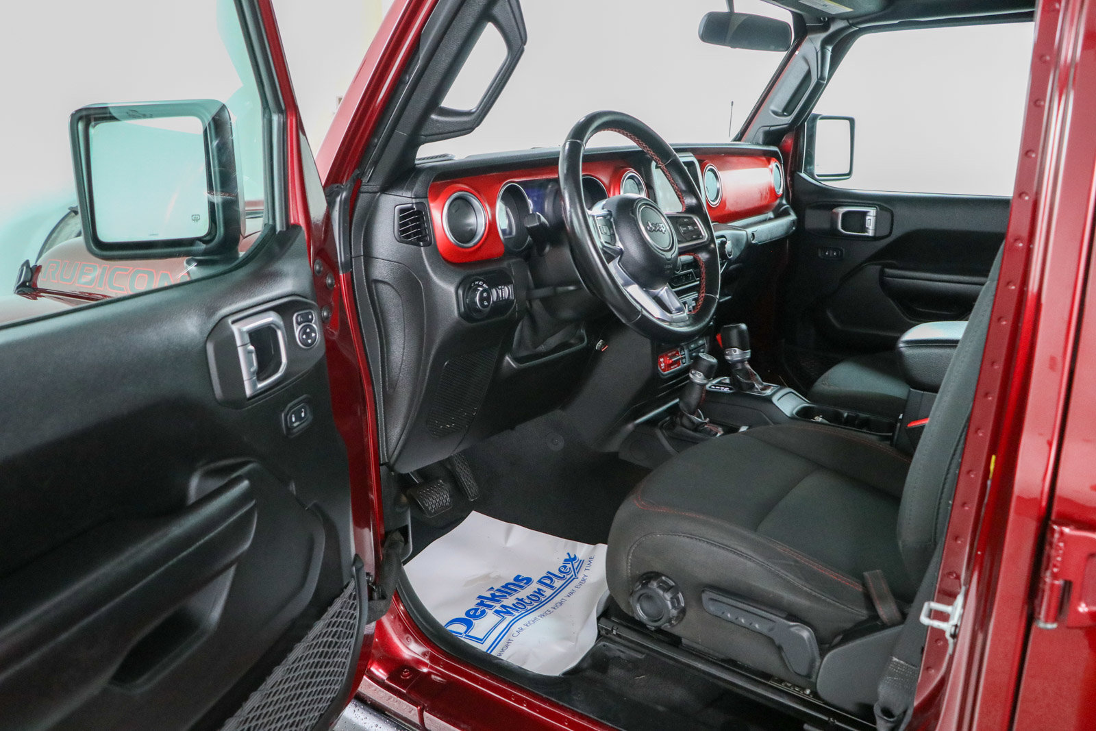 Used 2021 Jeep Gladiator Rubicon w/ LED Lighting Group AWD/4WD image 3