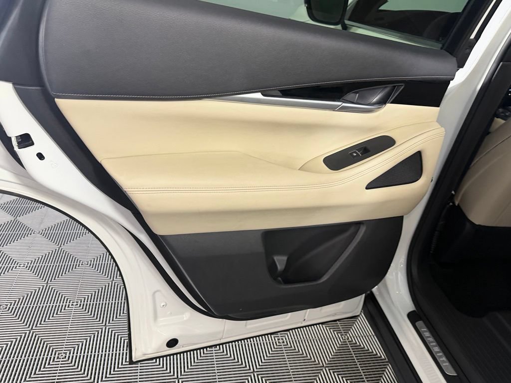Used 2024 INFINITI QX60 Pure FWD image 27
