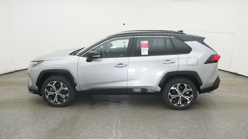New 2025 Toyota RAV4 XSE w/ Premium Package AWD/4WD image 6