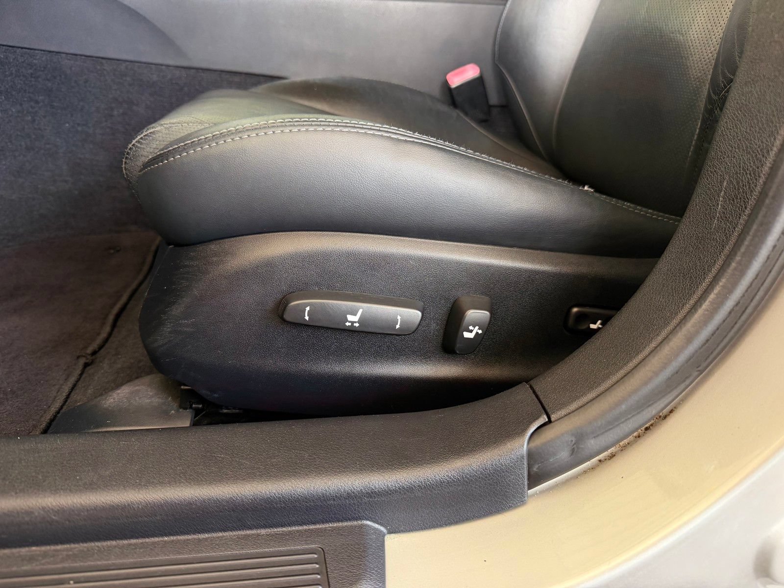 Used 2012 Lexus IS 250 w/ Premium Pkg Value Edition RWD image 9