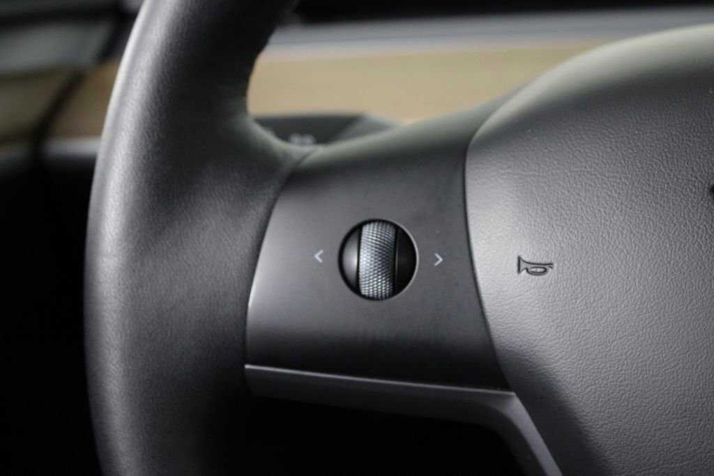 Used 2024 Tesla Model Y Long Range image 26