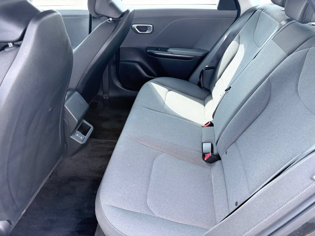 Used 2025 Kia K4 FWD image 8