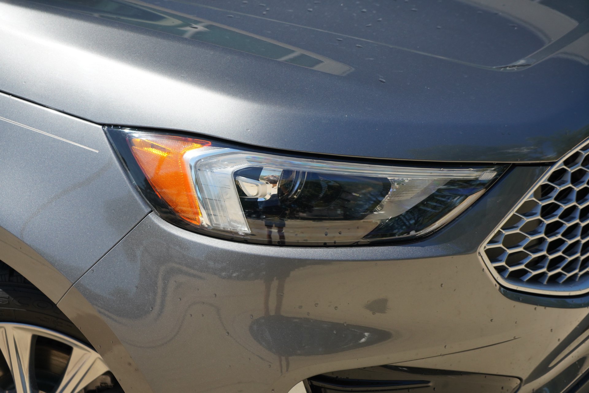 Used 2024 Ford Edge SEL AWD/4WD image 2