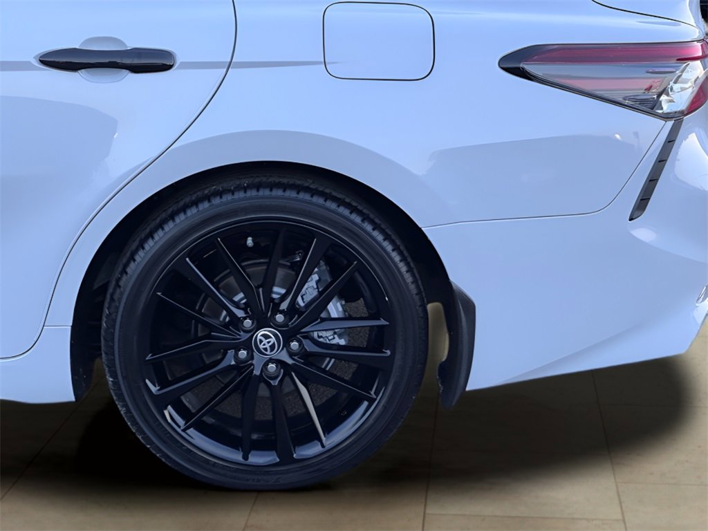 Used 2022 Toyota Camry XSE image 40